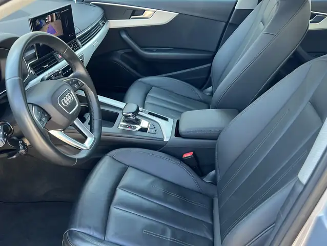 Audi A4 view 3