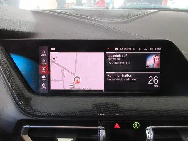 BMW 1 Series view 14