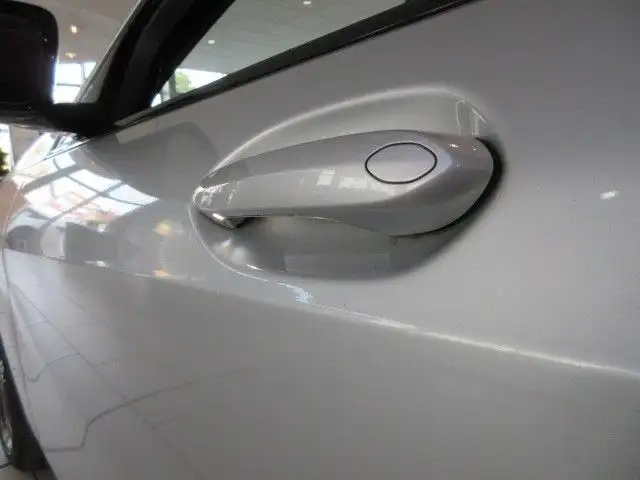 BMW 1 Series view 8