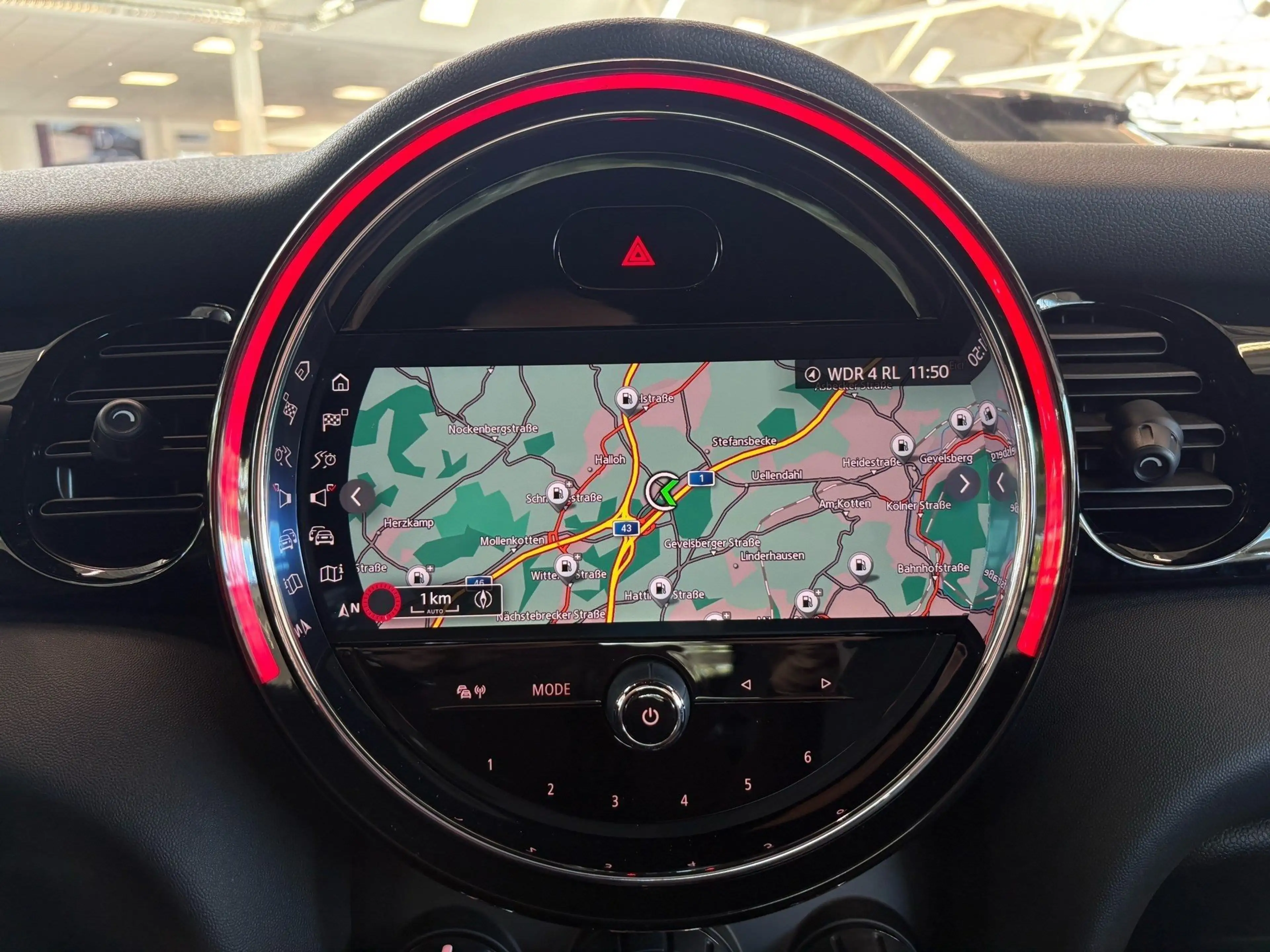 MINI One 3Türer Classic Trim PDC Navi Shz LED CarPlay — photo 6