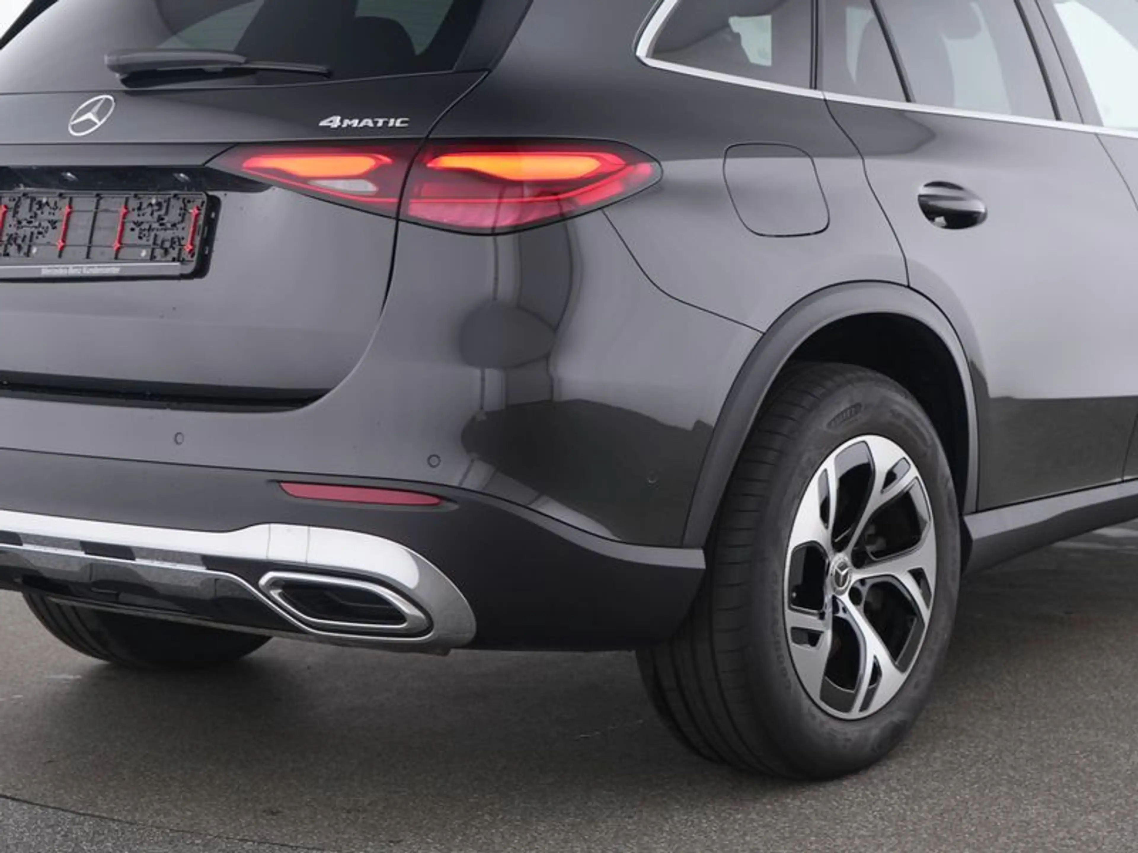 Mercedes-Benz GLC 300 e 4M Avantgarde Adv+ AHK 360° Winter 360 — photo 4