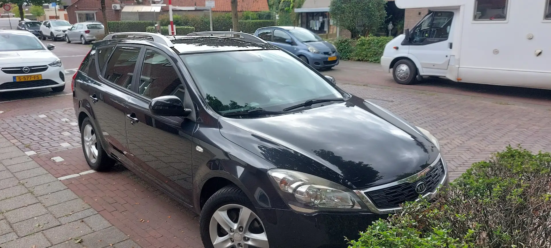 Kia Ceed / cee'd 1.4 CVVT X-ecutive Zwart - 1