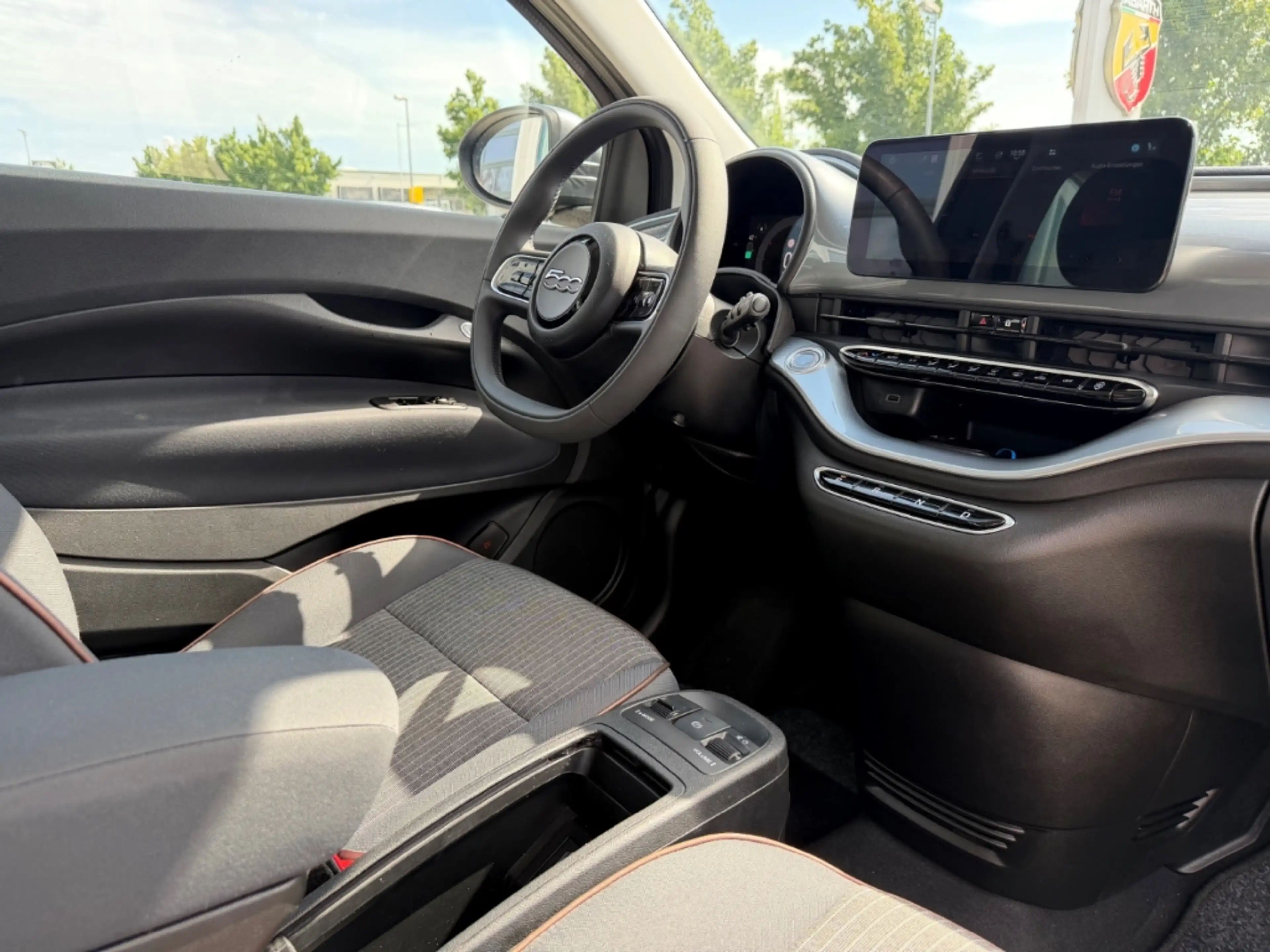 Fiat 500e Icon *Klimaanlage *AppleCarPlay *Android Auto — photo 11