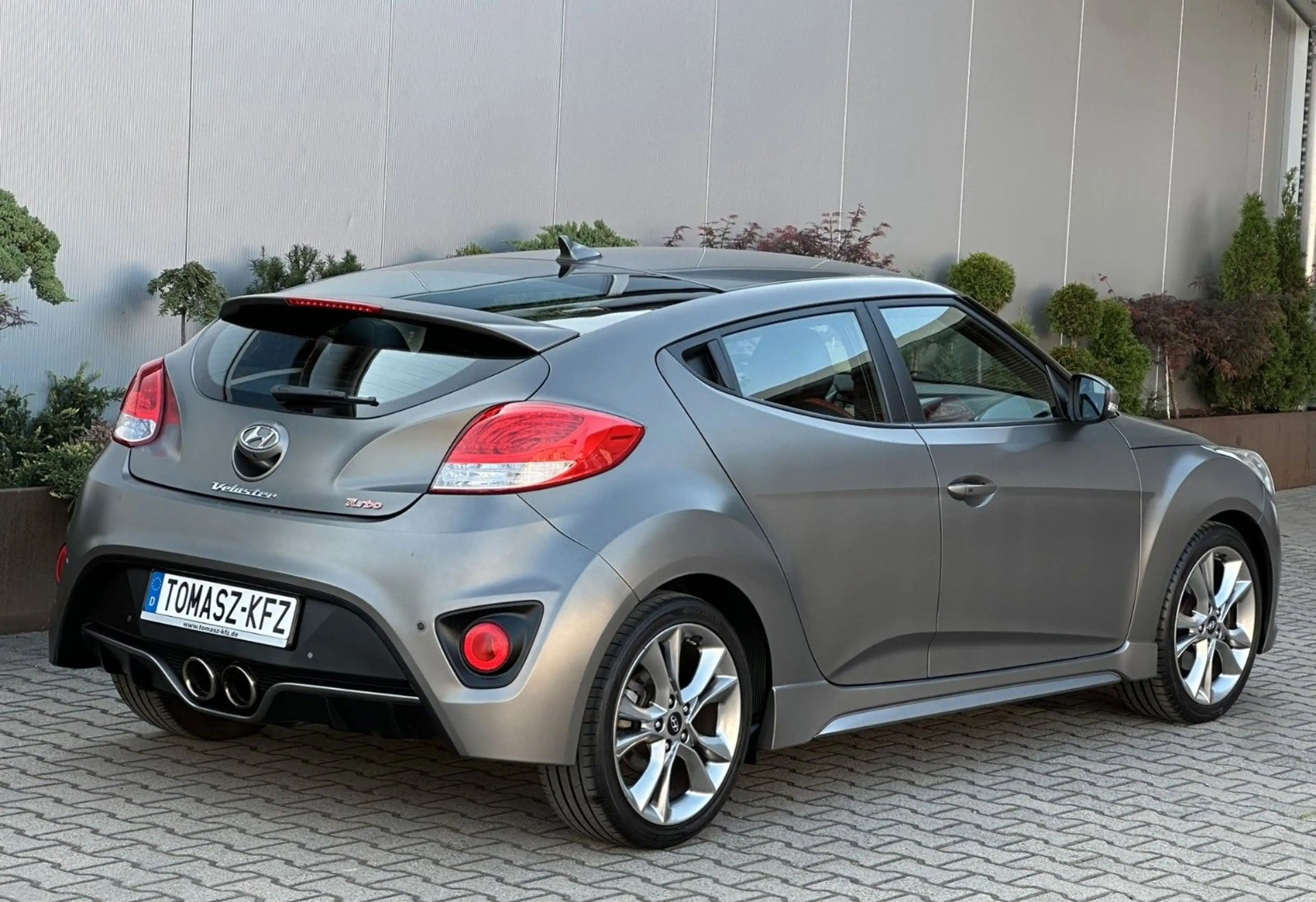 Hyundai VELOSTER 1.6 T-GDI Matt Finisch*Leder*Navi*TÜV — photo 5