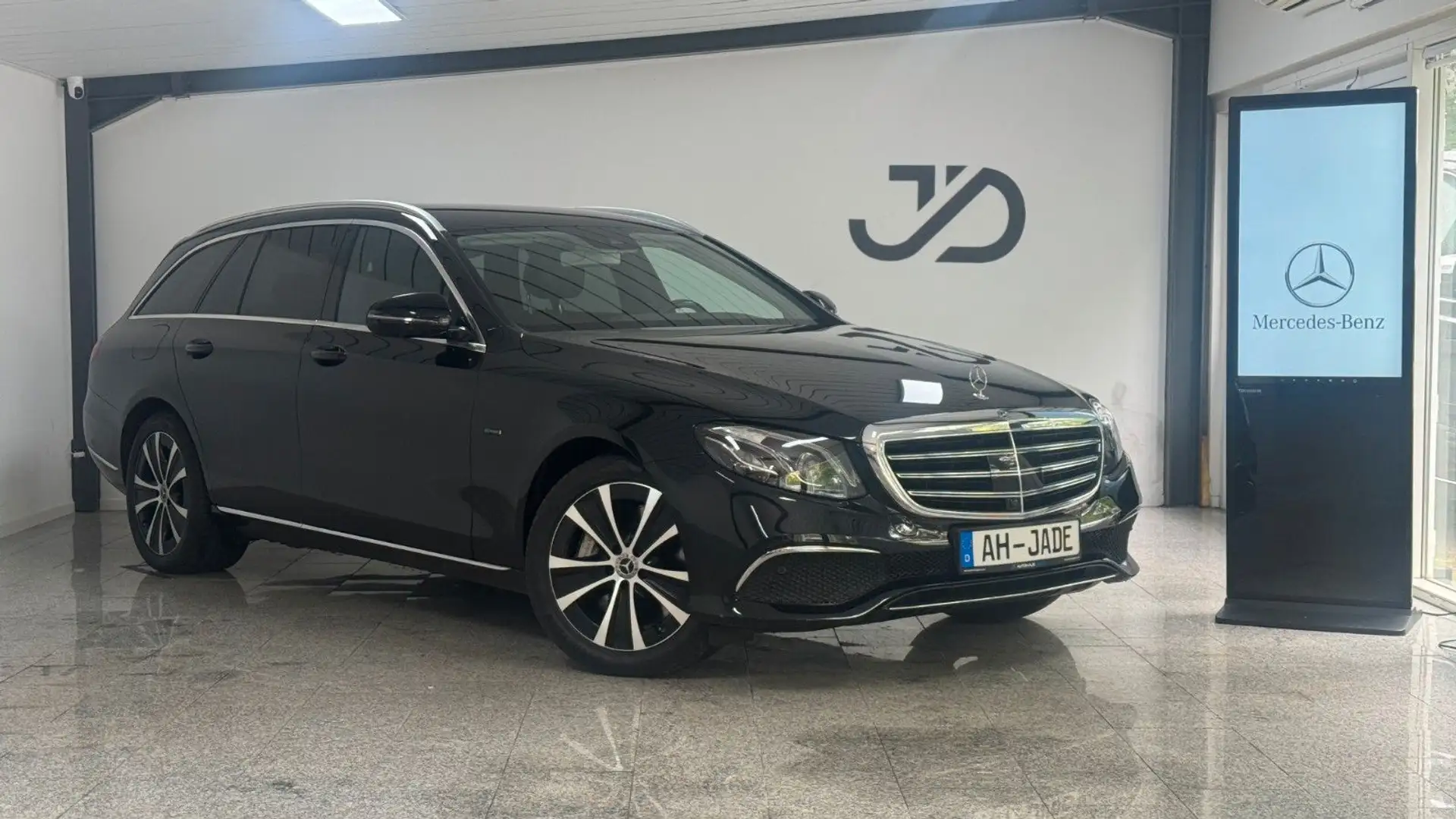 Mercedes-Benz E 300 de T *Multibeam*AHK*Widescreen*360°*MBUX Schwarz - 1