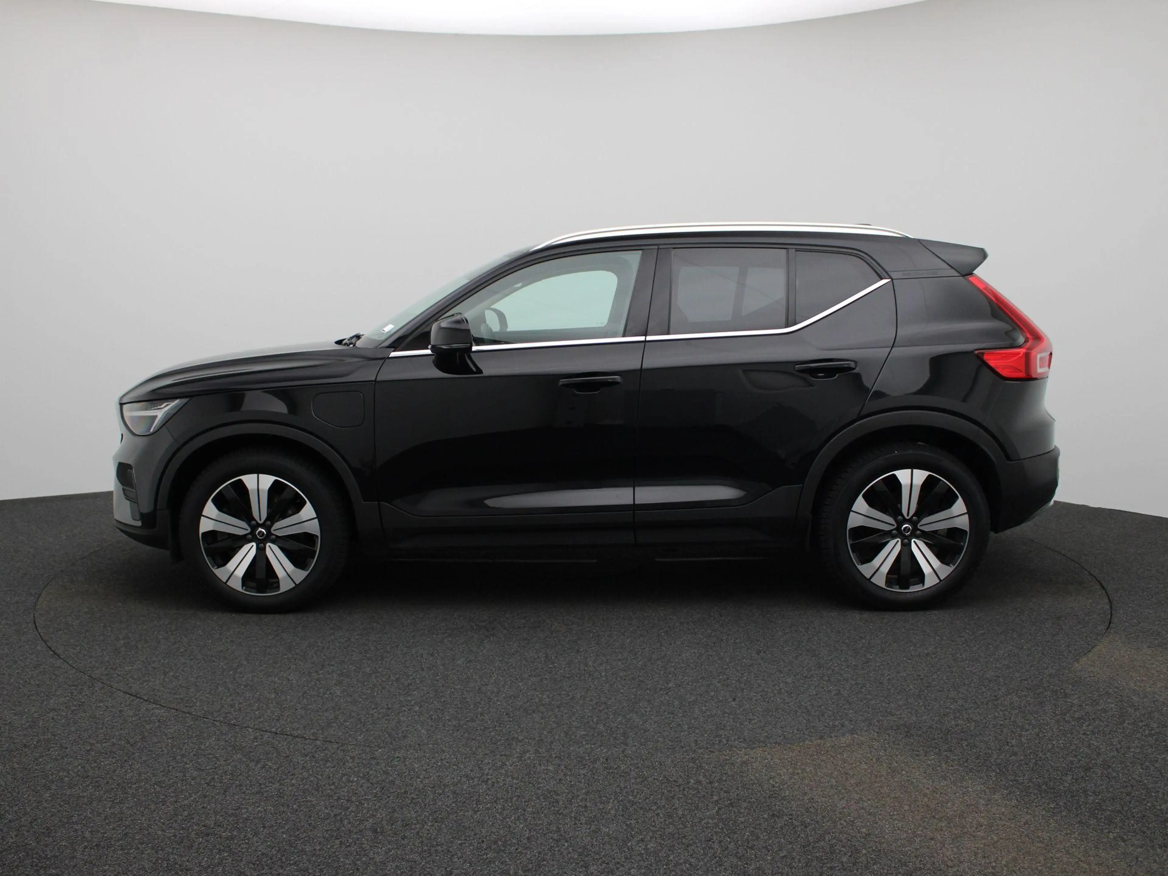 Volvo XC40 1.5 T4 Plug-in hybrid Plus Bright | Automaat | App — photo 6