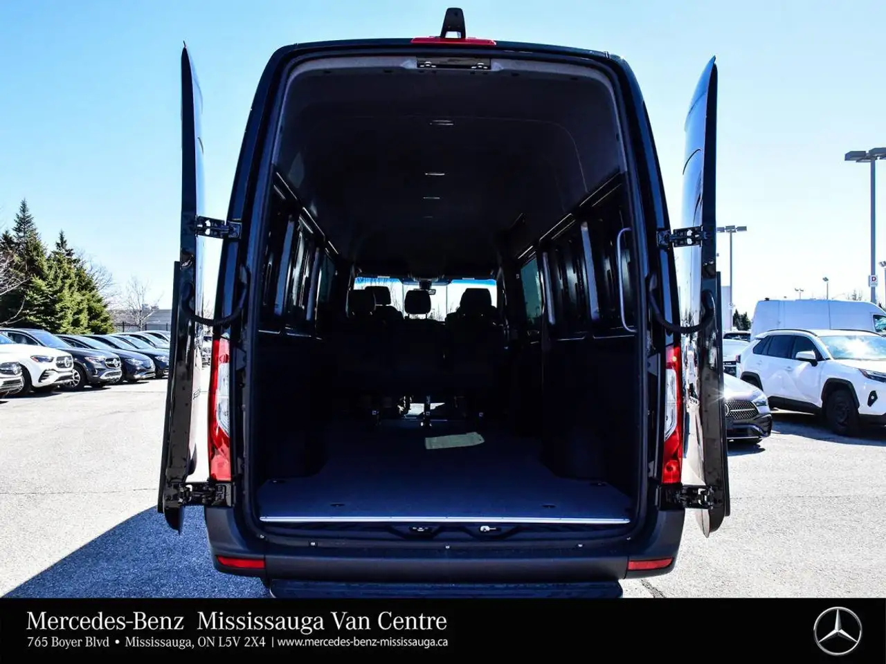 Mercedes-Benz Sprinter снимка Mercedes-Benz Sprinter