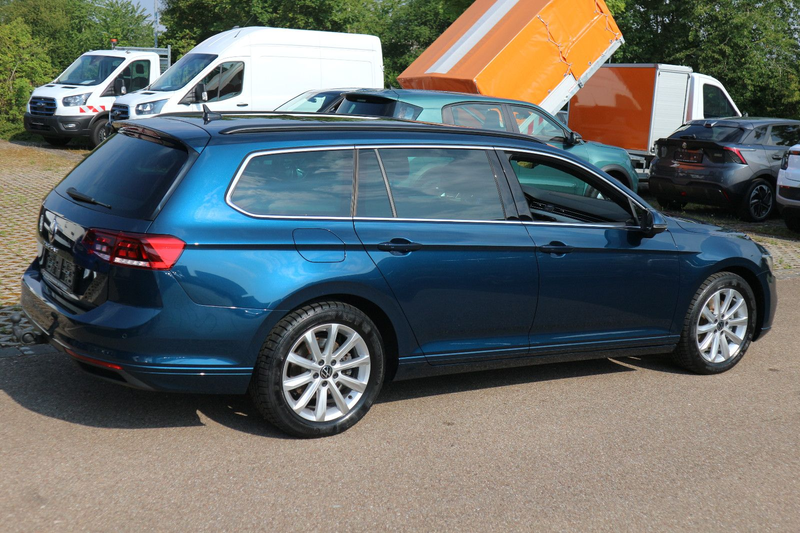 Volkswagen Passat Variant Passat 2.0 TDI DSG Variant Business Panoramadach — photo 3