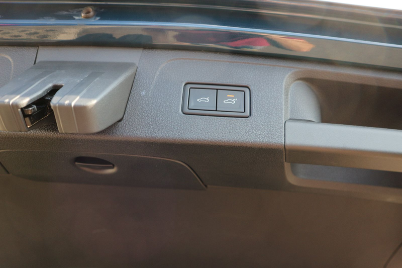 Volkswagen Passat Variant Passat 2.0 TDI DSG Variant Business Panoramadach — photo 7