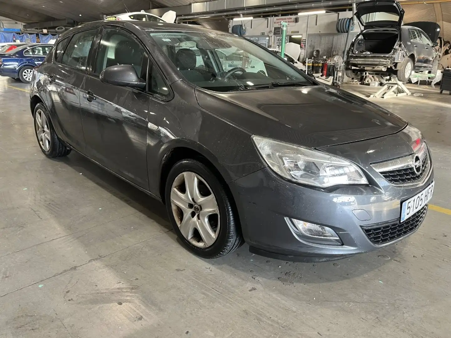 Opel Astra 1.6 Enjoy Verde - 2