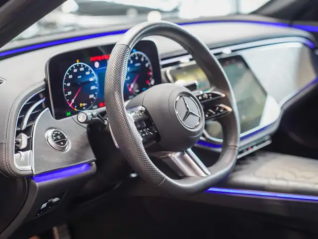 Mercedes-Benz E-Class view 18