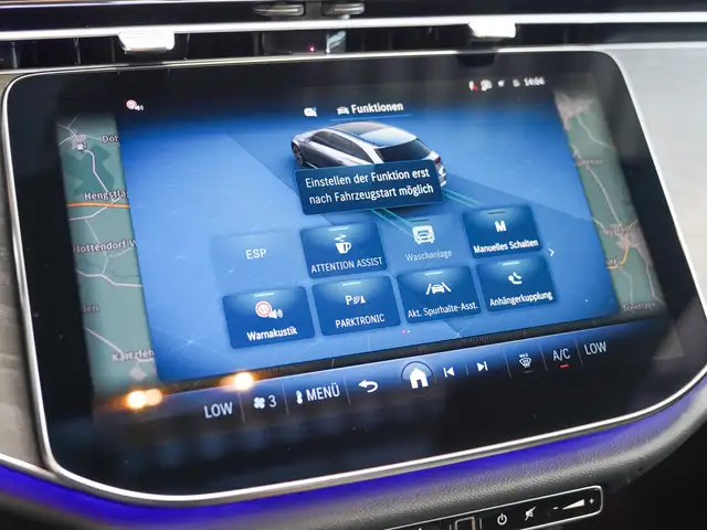 Mercedes-Benz E-Class view 24