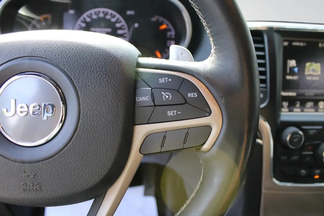 Jeep Grand Cherokee снимка Jeep Grand Cherokee