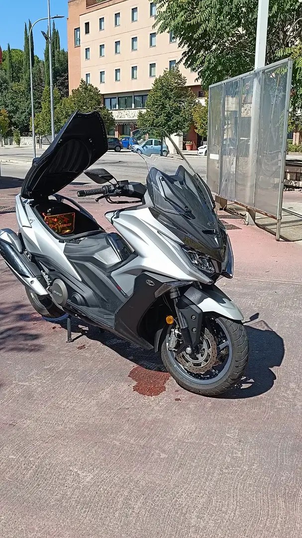 Kymco AK 550 Argintiu - 1
