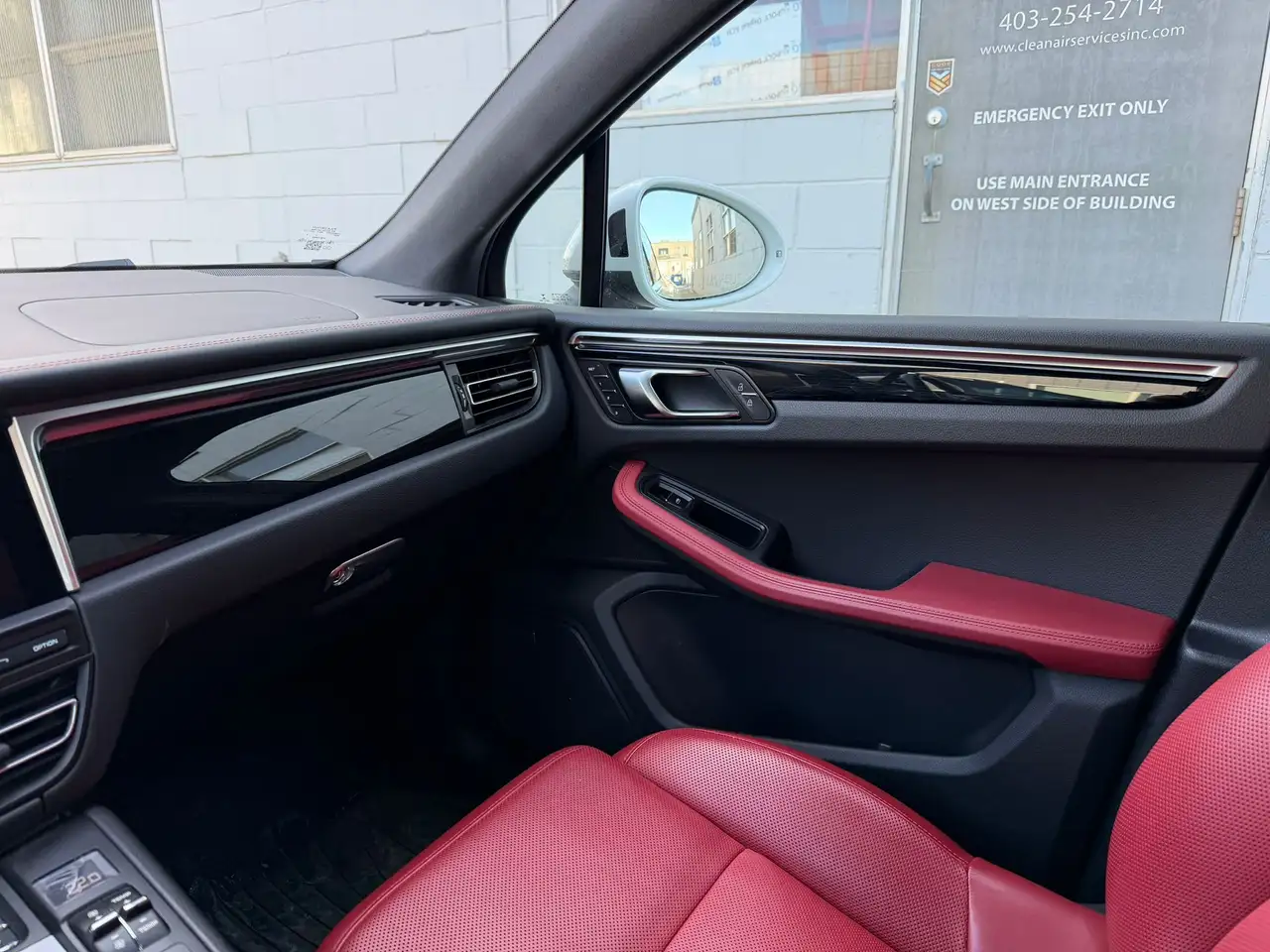 Porsche Macan снимка Porsche Macan
