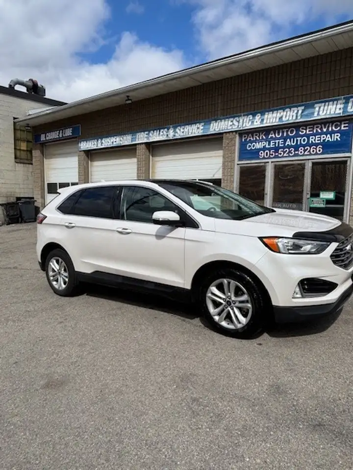 Ford Edge снимка Ford Edge