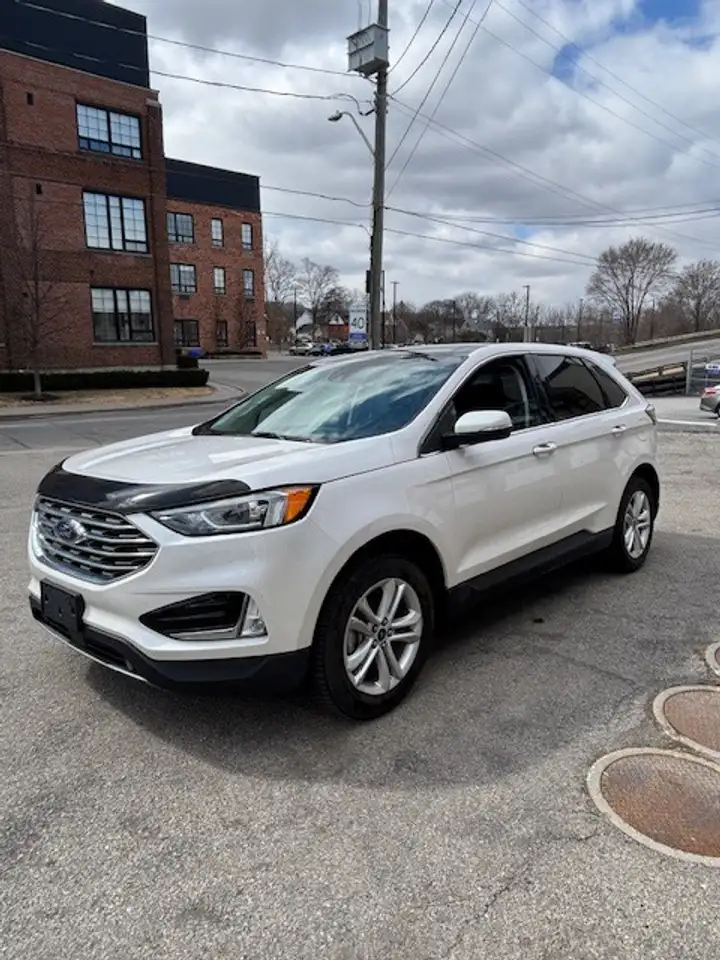 Ford Edge снимка Ford Edge