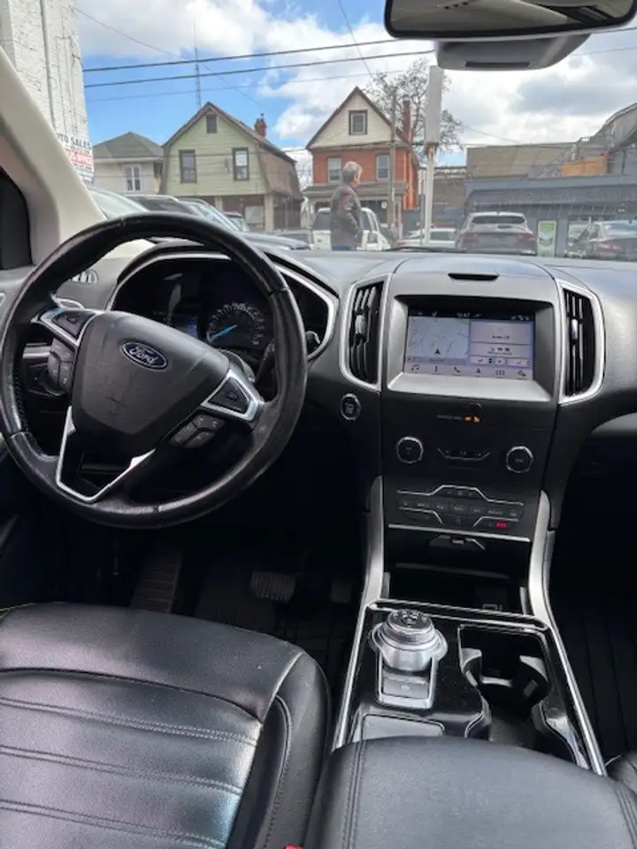 Ford Edge снимка Ford Edge