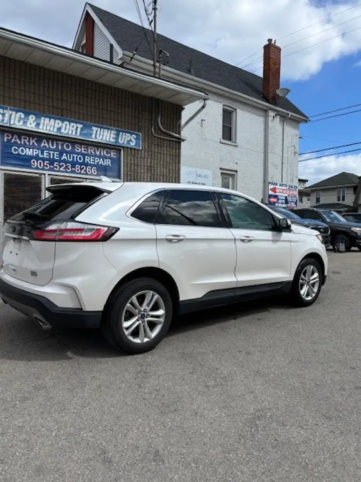 Ford Edge снимка Ford Edge