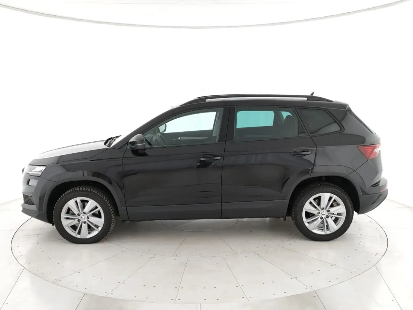 Skoda Karoq 1.5 tsi Executive dsg Schwarz - 2