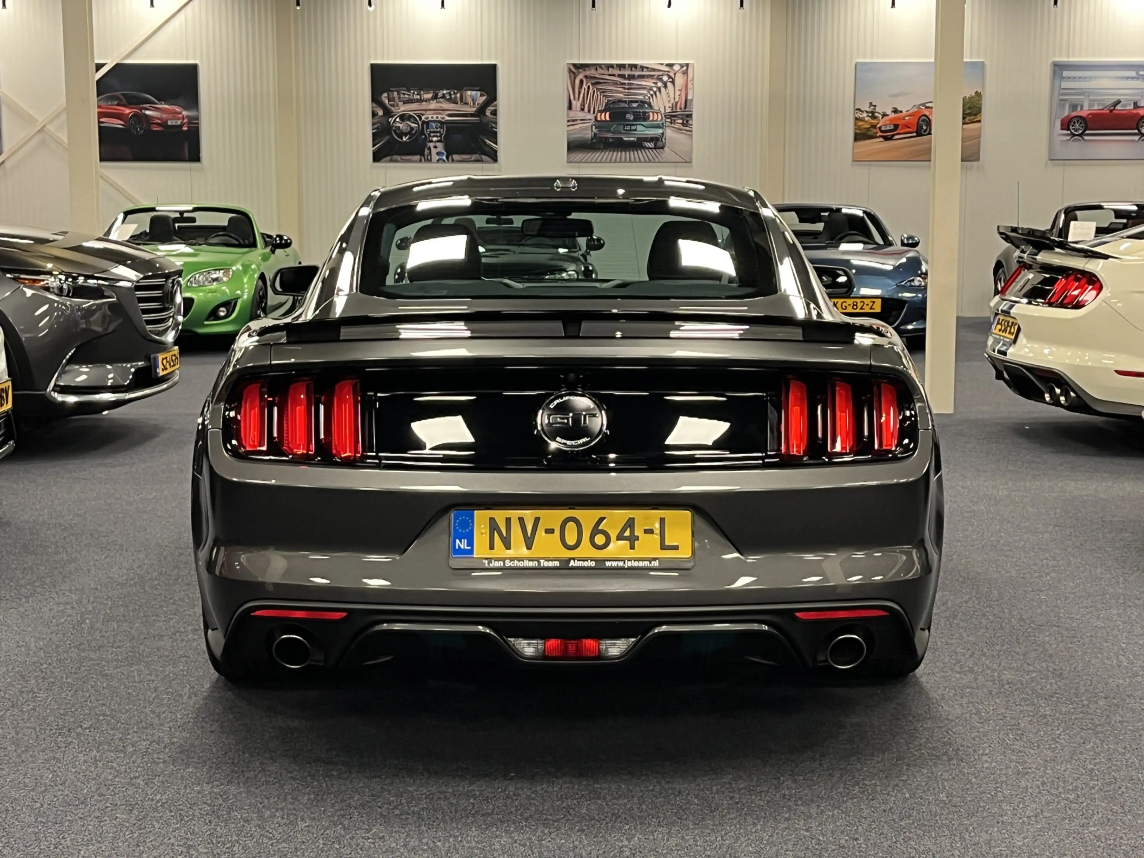 Ford Mustang Fastback 5.0i V8 California Special 435PK Magnerid — photo 13