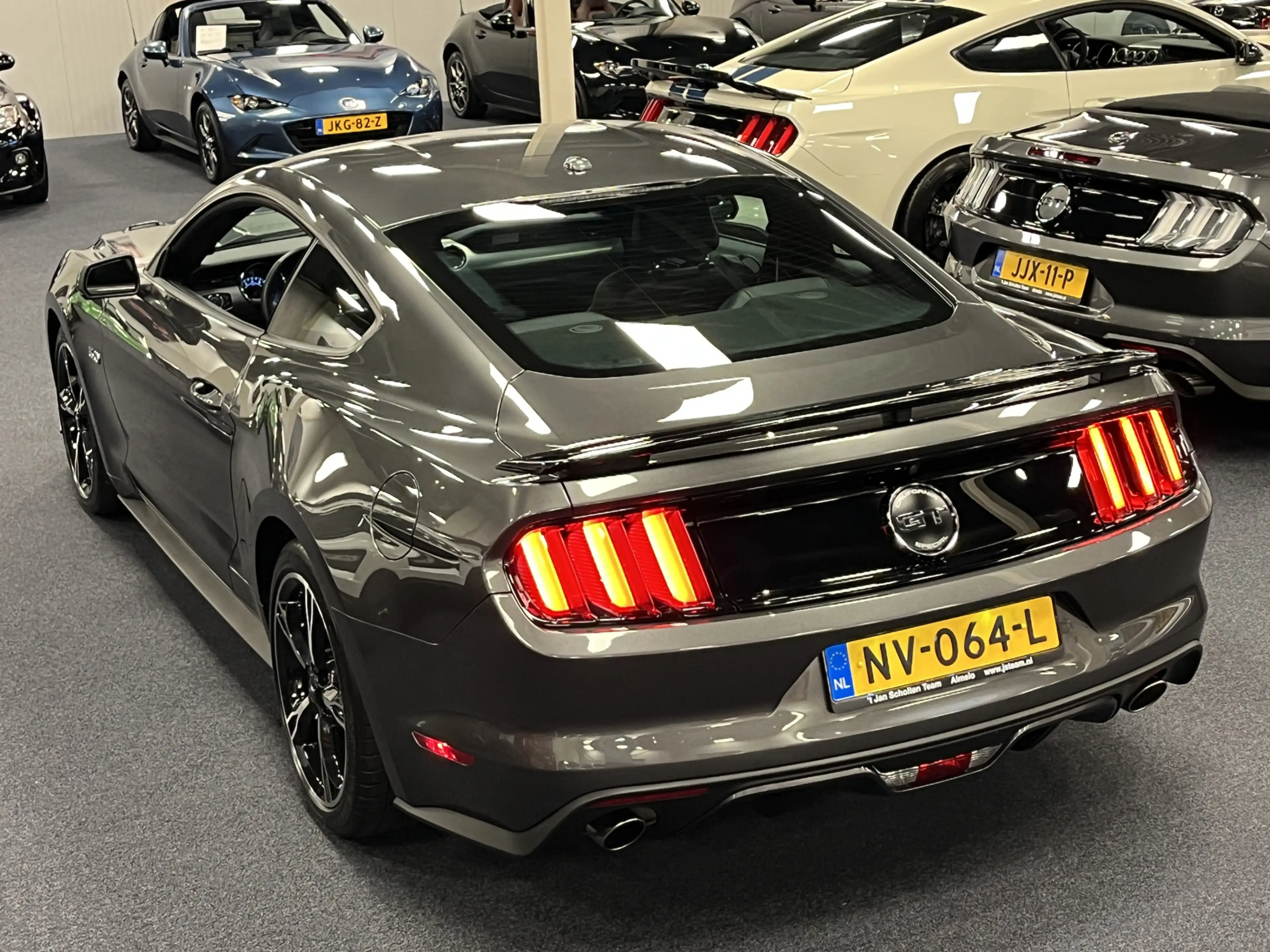 Ford Mustang Fastback 5.0i V8 California Special 435PK Magnerid — photo 5
