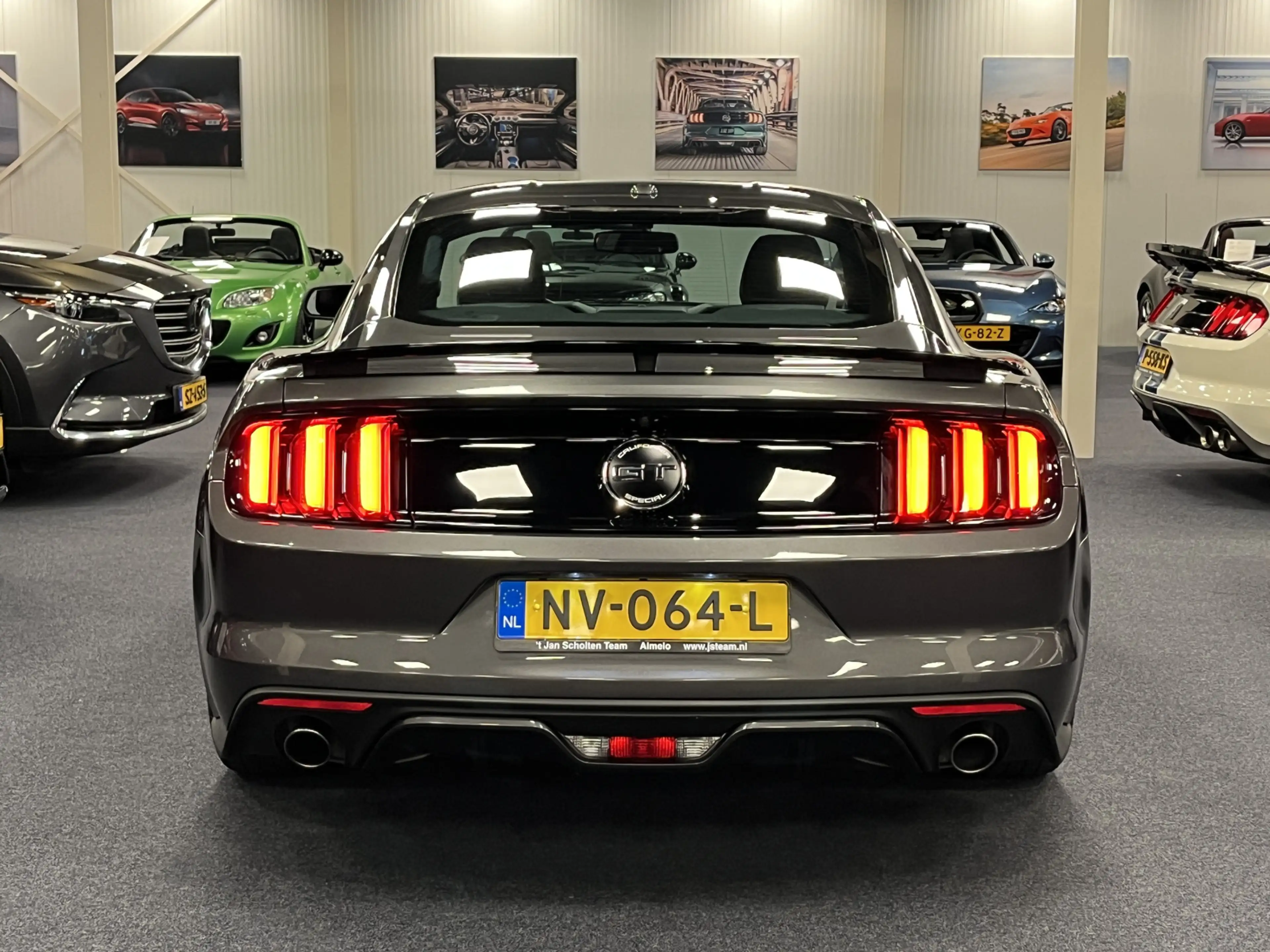 Ford Mustang Fastback 5.0i V8 California Special 435PK Magnerid — photo 14