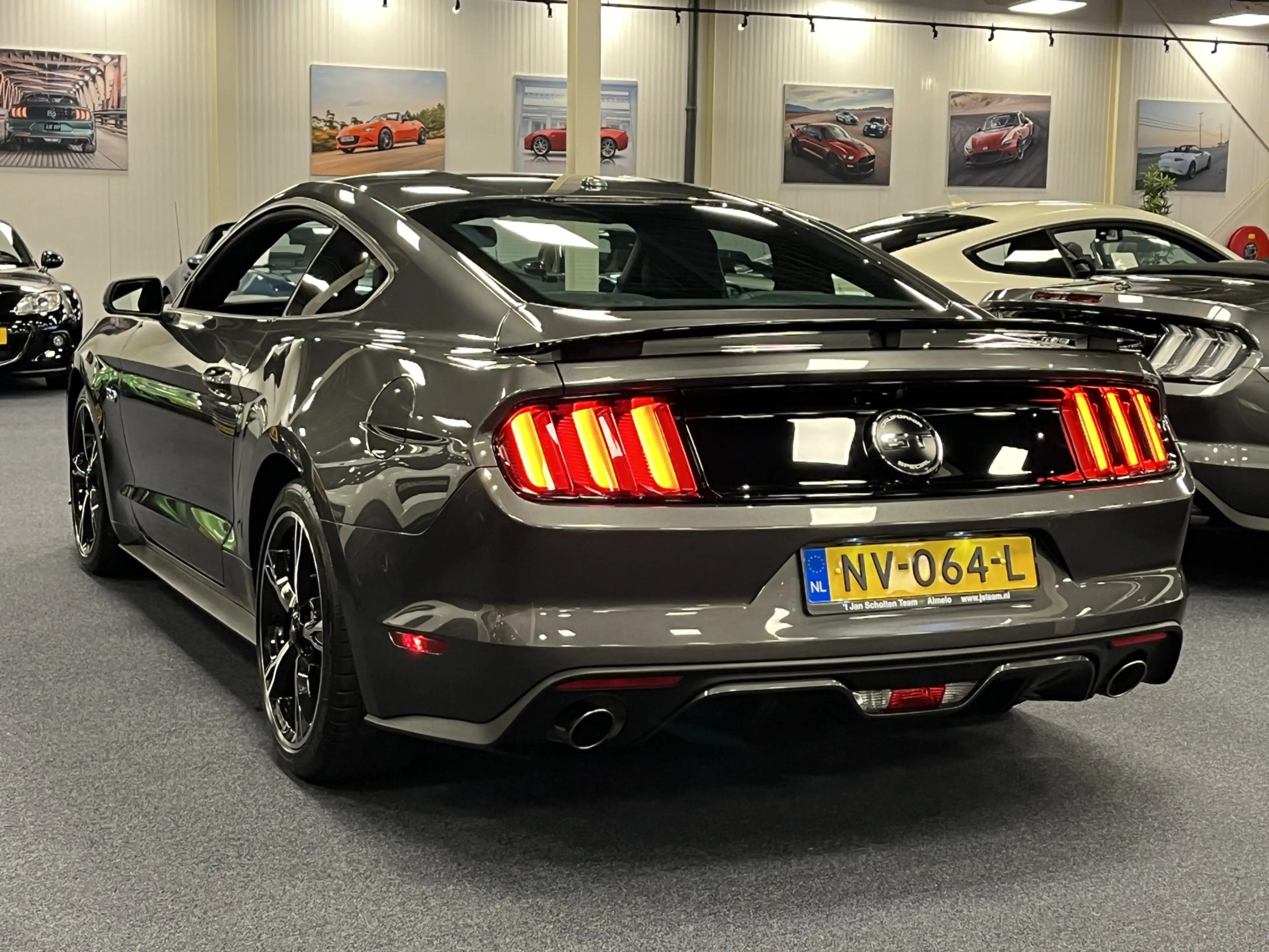 Ford Mustang Fastback 5.0i V8 California Special 435PK Magnerid — photo 12