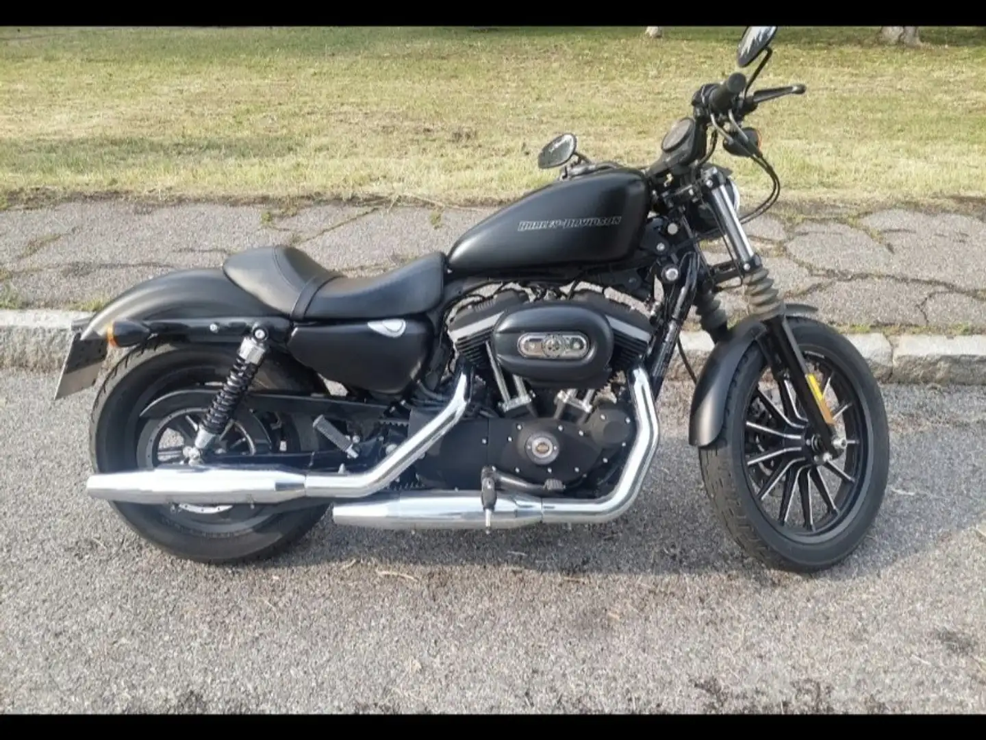 Harley-Davidson Iron 883 iron 883 nero opaca Černá - 1