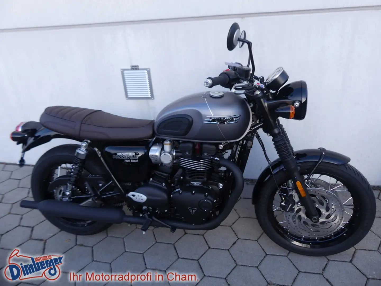 Triumph Bonneville T120 Black JetBlack = 2600,- Disco Чёрный - 2
