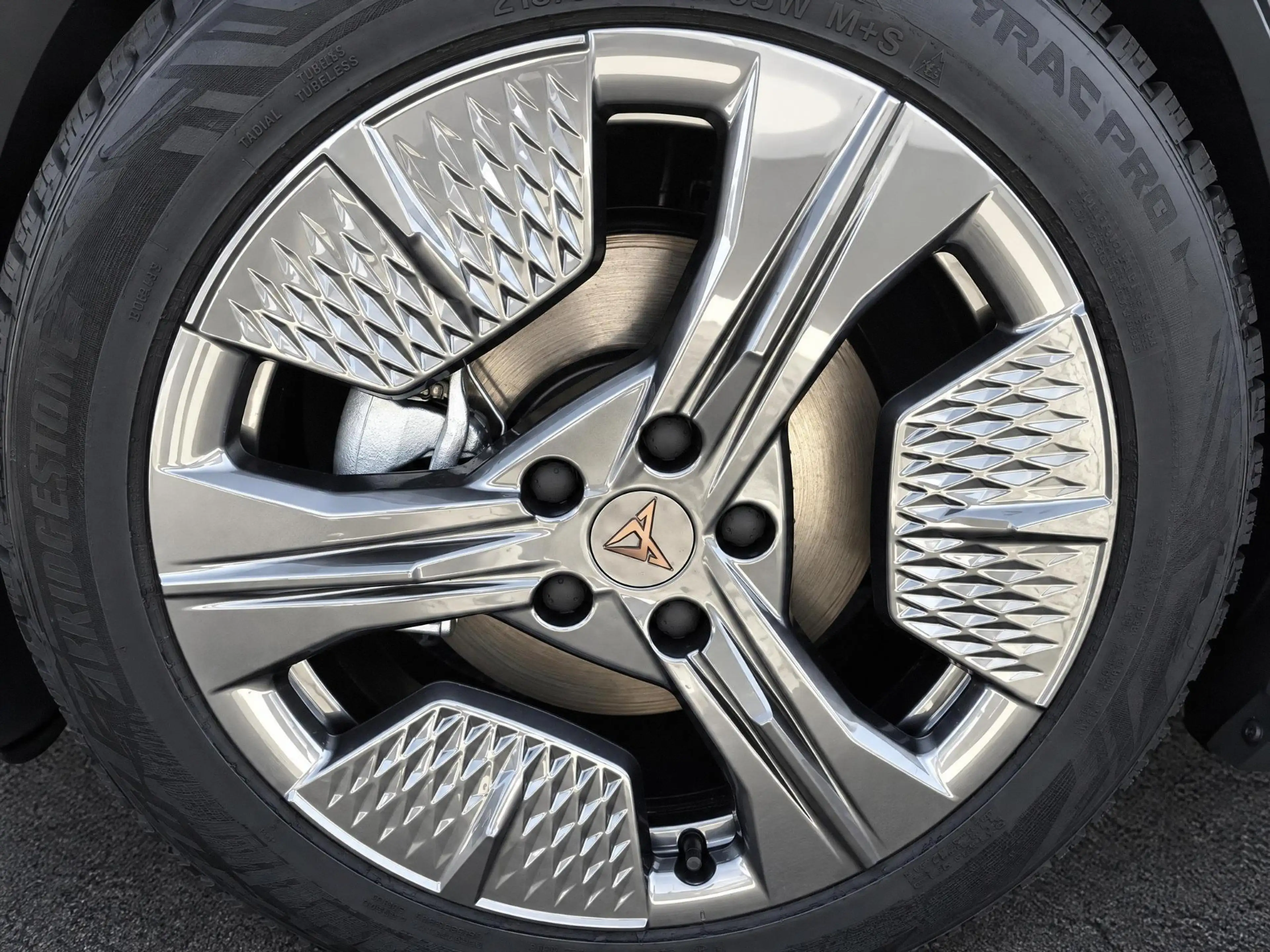 CUPRA Raval Business First Edition 56 kWh 211 PK l 18" Devier — photo 6