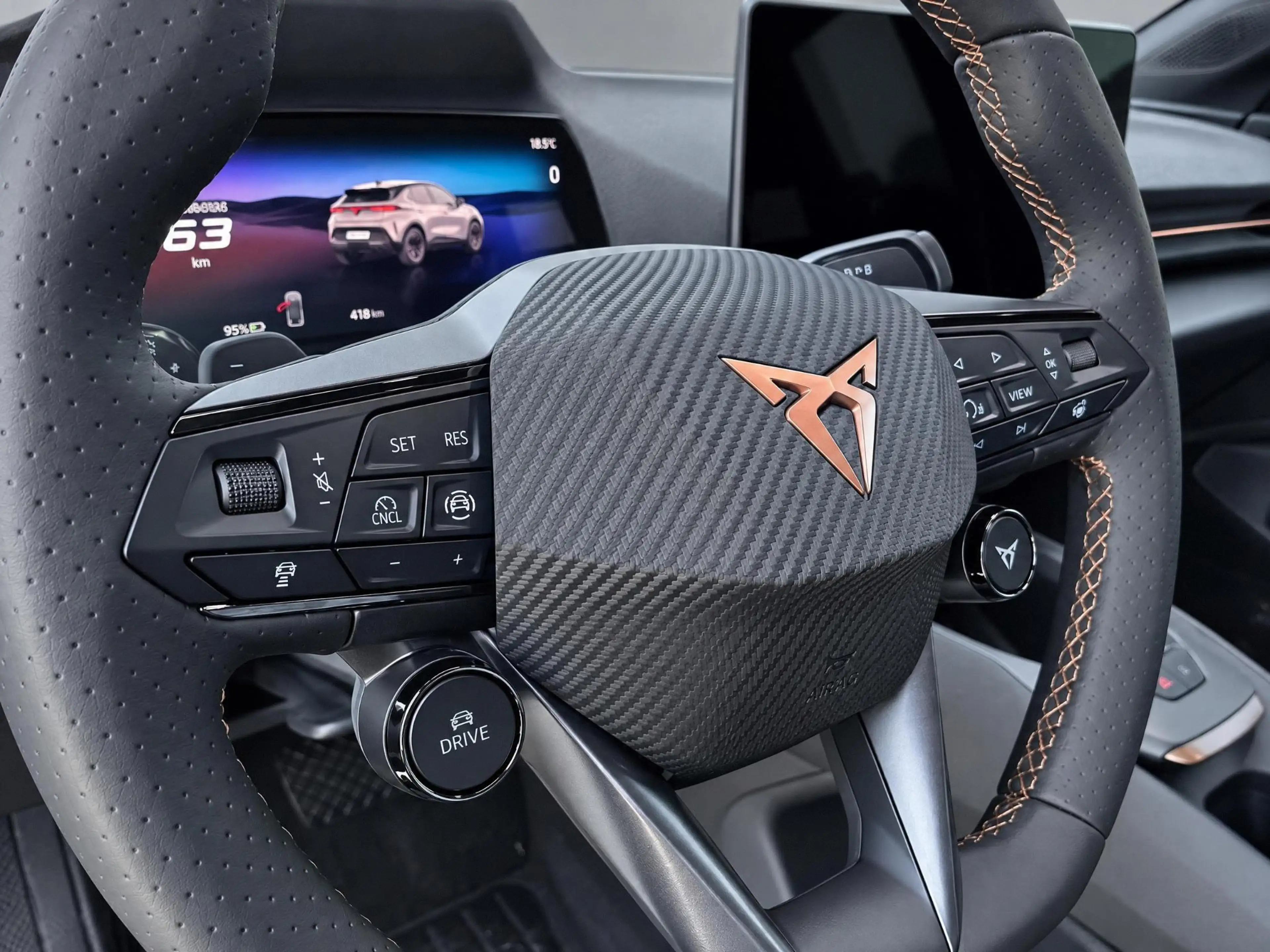 CUPRA Raval Business First Edition 56 kWh 211 PK l 18" Devier — photo 11
