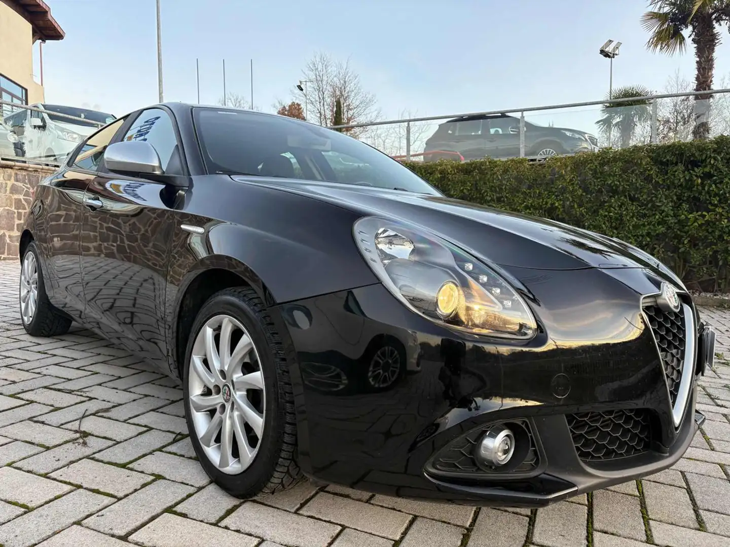 Alfa Romeo Giulietta 1.6 JTDm 120 CV Super Nero - 2