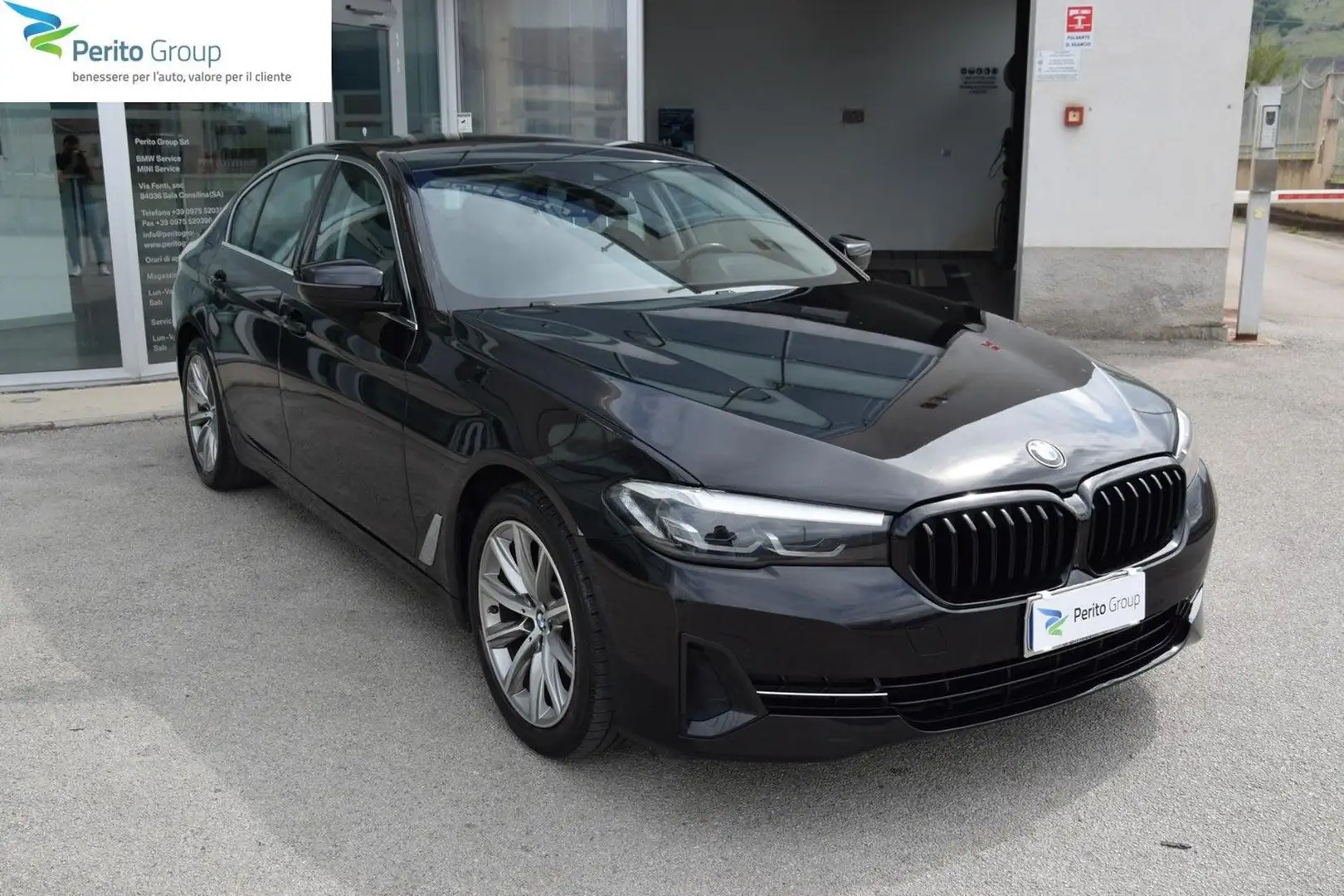BMW 520 d 48V Business Noir - 1
