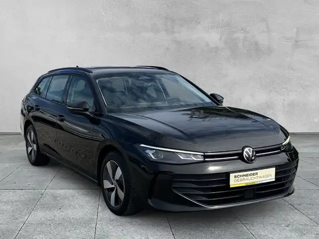 Volkswagen Passat view 7