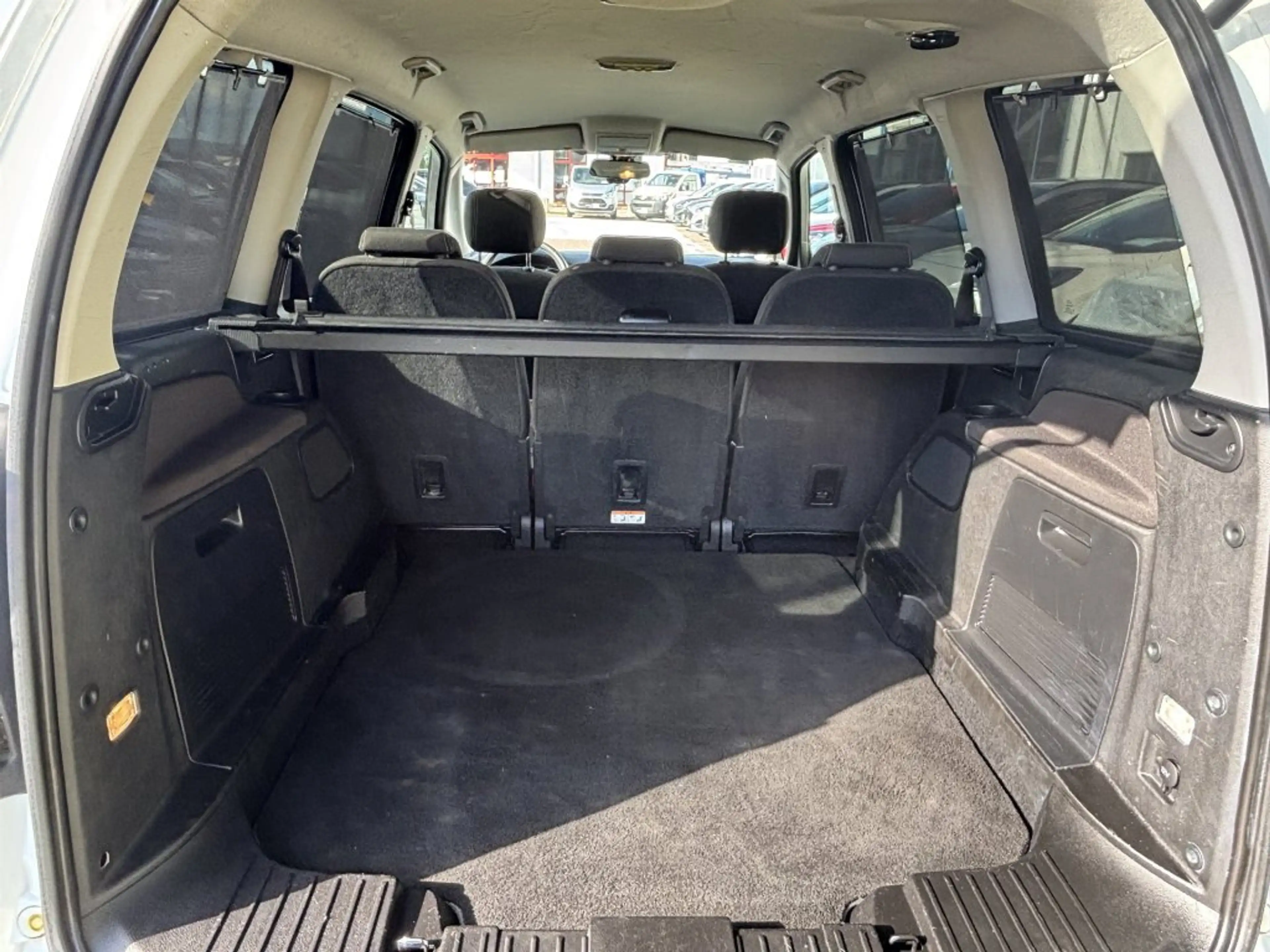 Ford Galaxy 2.0TDCI14 BUSIN.PLU GROSSRAUM — photo 11