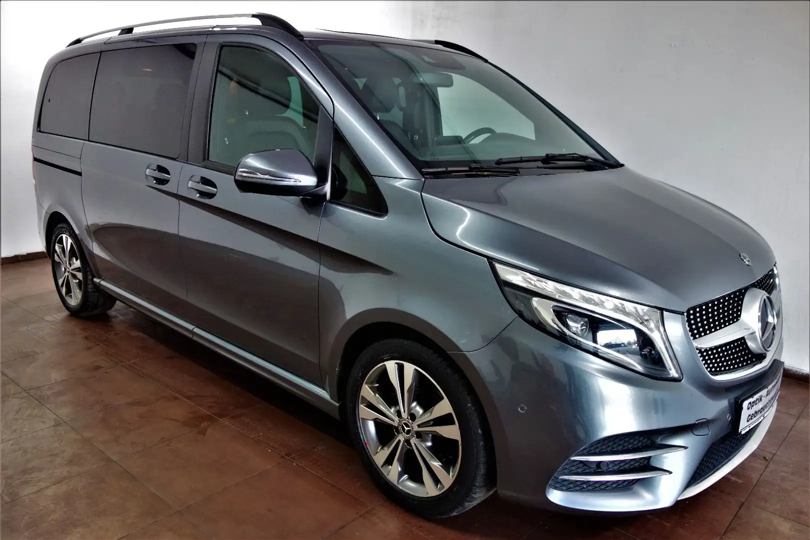 Mercedes-Benz V 300 V300d EDITION 19 AMG Line Leder/Stdhzng/Navi/LED Grau - 2