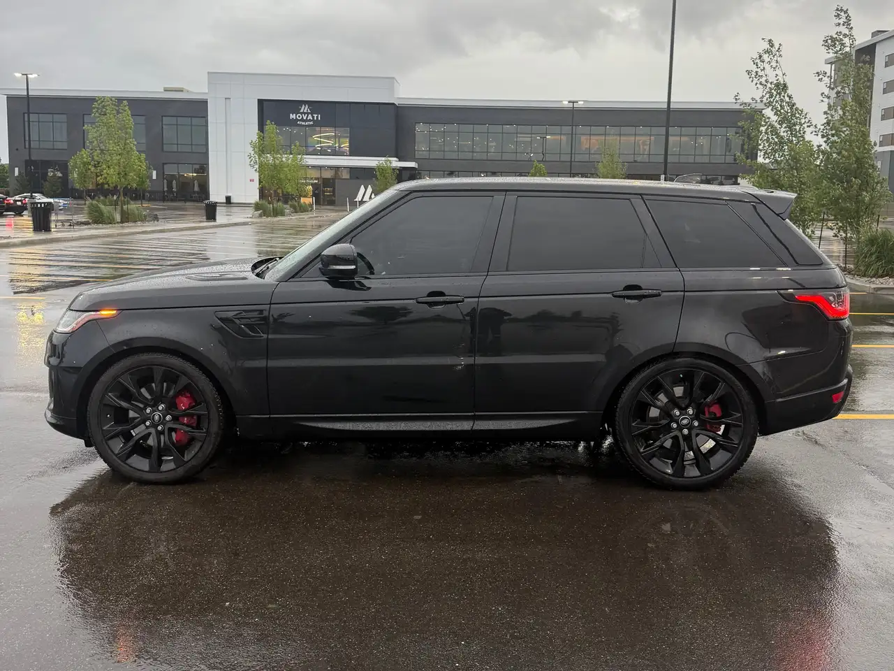Land Rover Range Rover Sport photo Land Rover Range Rover Sport