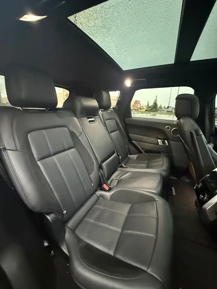 Land Rover Range Rover Sport photo Land Rover Range Rover Sport