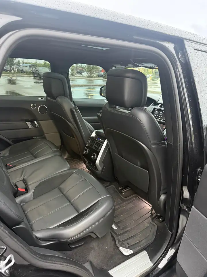 Land Rover Range Rover Sport photo Land Rover Range Rover Sport