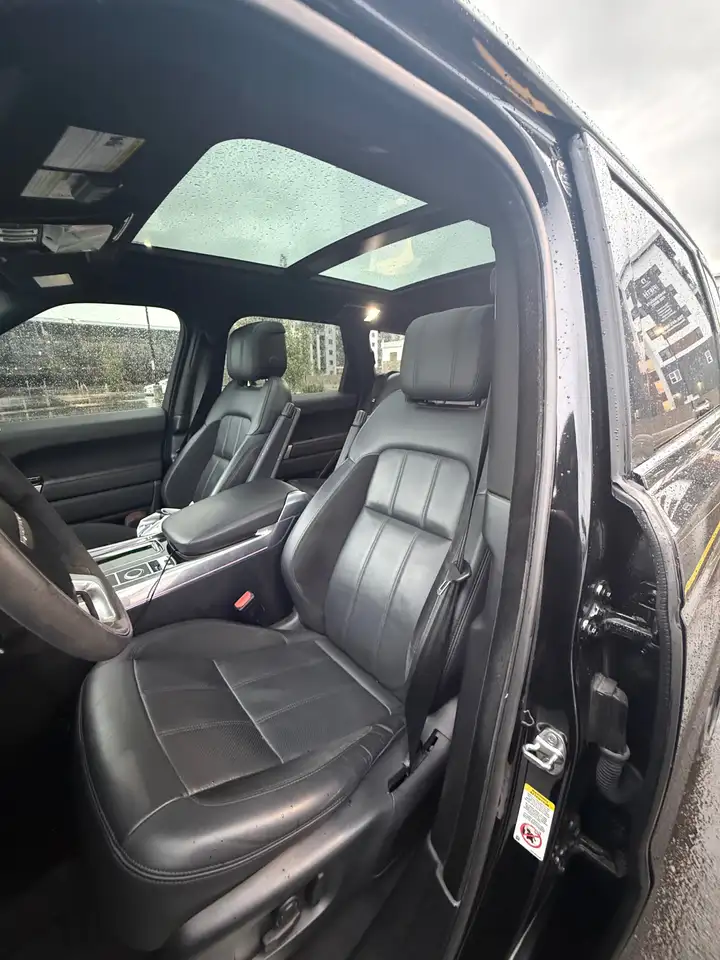 Land Rover Range Rover Sport photo Land Rover Range Rover Sport