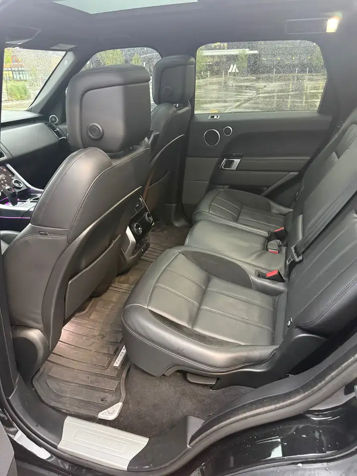 Land Rover Range Rover Sport photo Land Rover Range Rover Sport