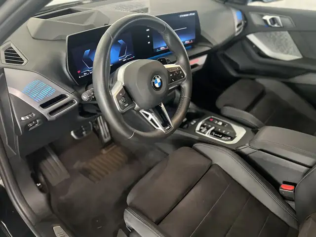 BMW 1 Series view 7