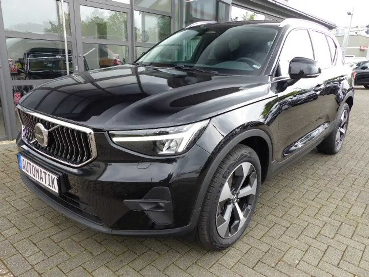 Volvo XC40 Plus Bright B3 Aut.*GOOGLE*LEDER*19"LED*CAM*ACC-T* Schwarz - 1