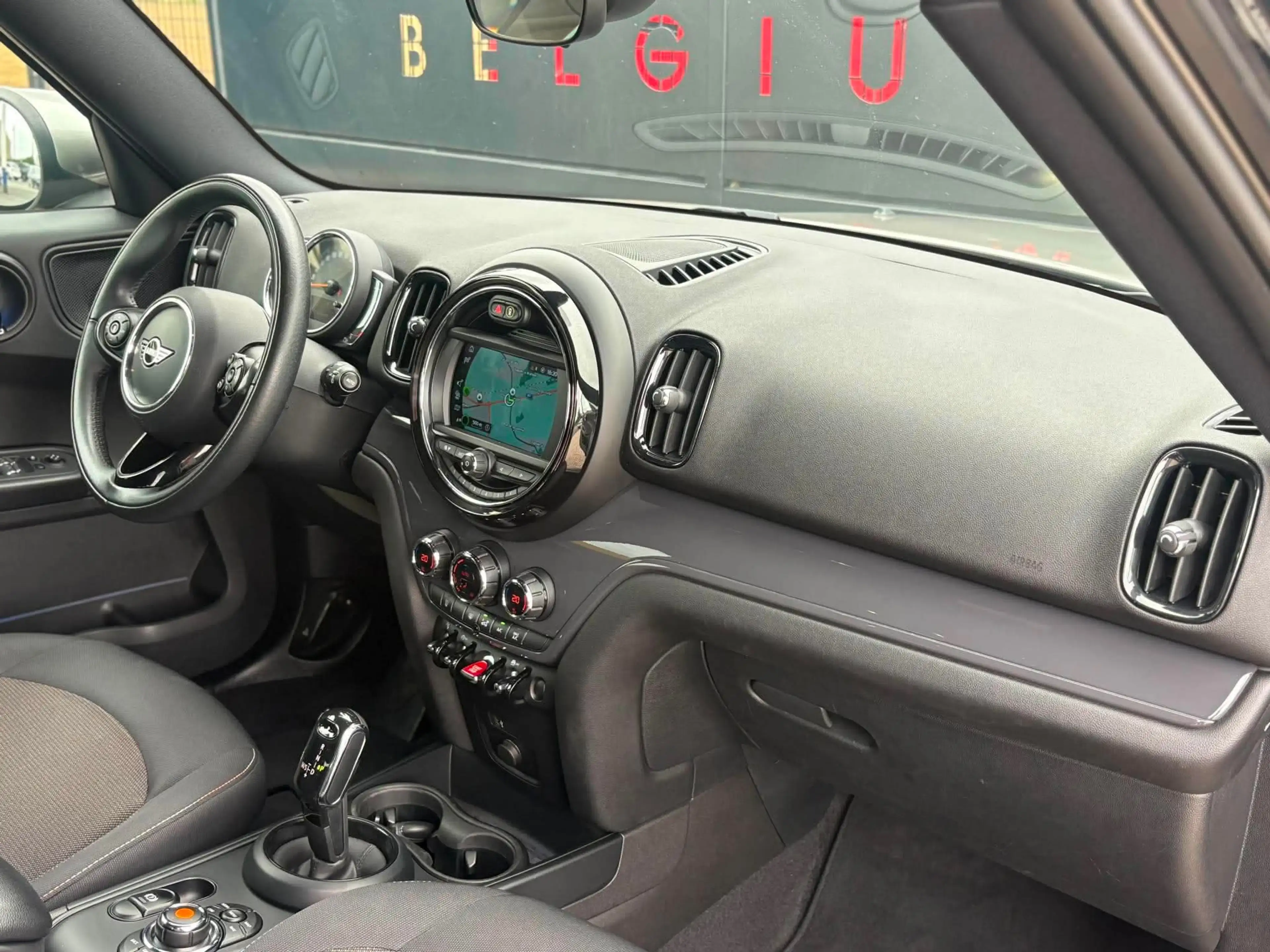 MINI One Countryman Mini Countryman 1.5 DA One AdBlue (EU6d) / 62.791 km / 1er propriétaire — photo 7