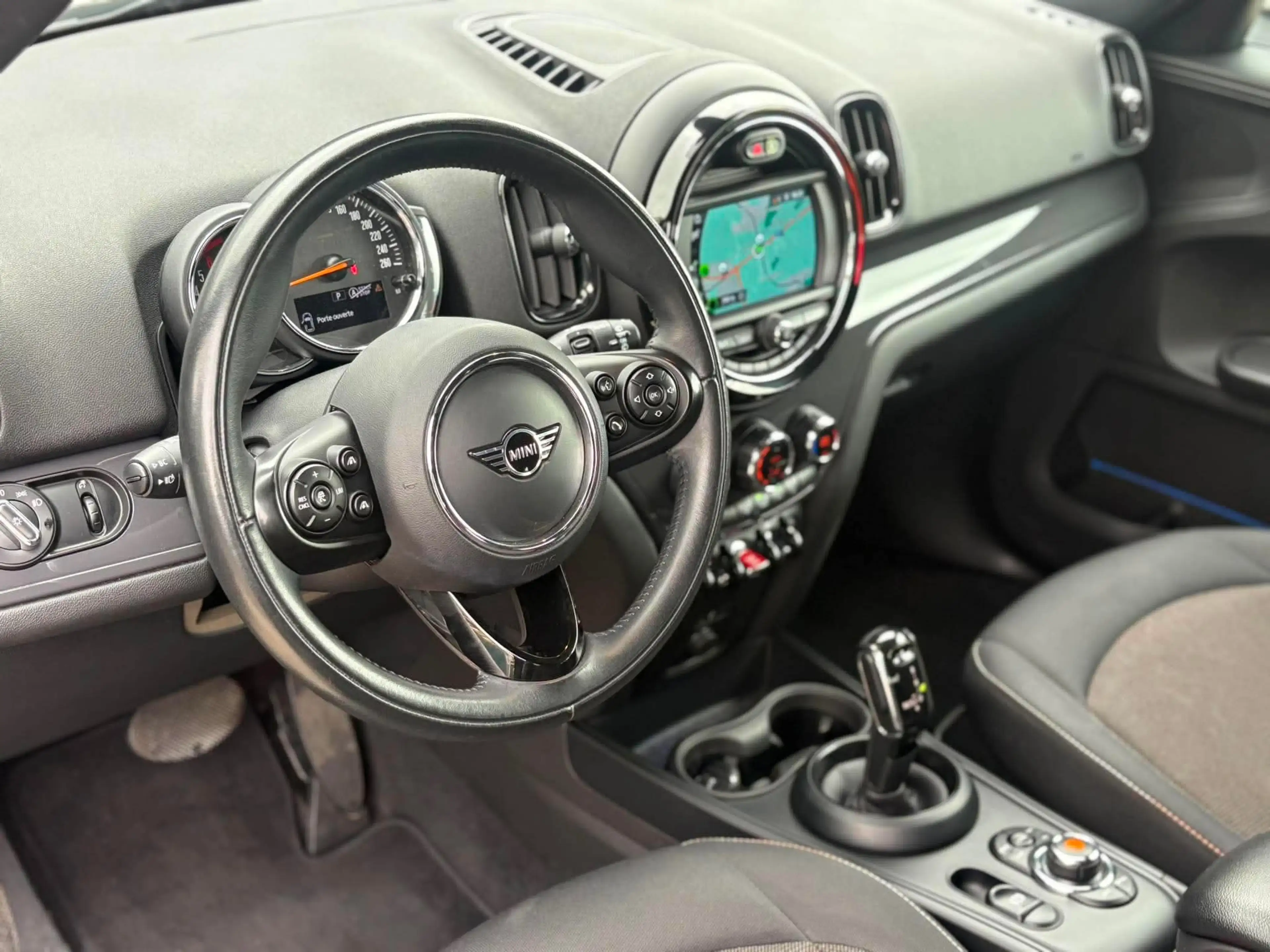 MINI One Countryman Mini Countryman 1.5 DA One AdBlue (EU6d) / 62.791 km / 1er propriétaire — photo 5