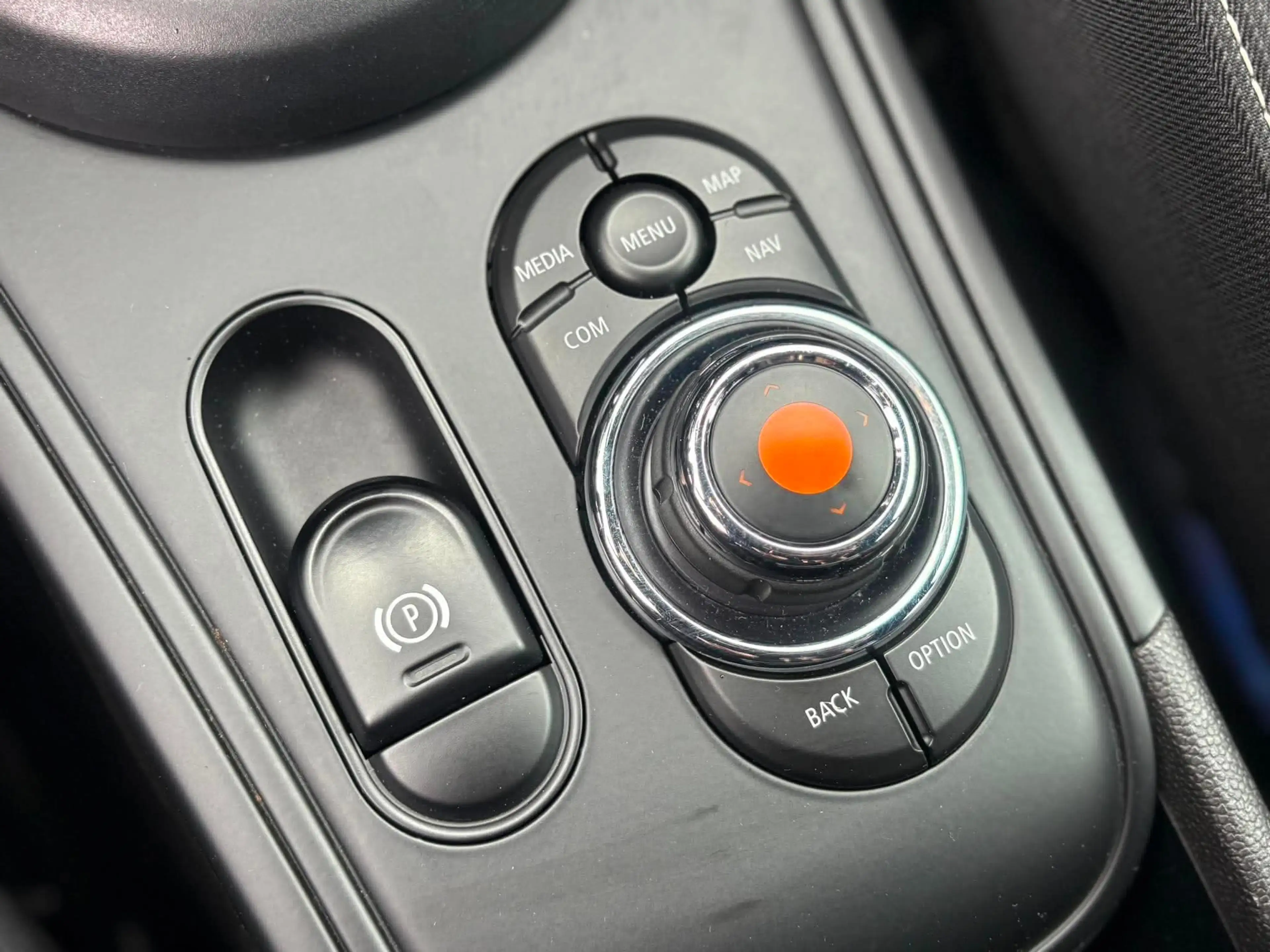 MINI One Countryman Mini Countryman 1.5 DA One AdBlue (EU6d) / 62.791 km / 1er propriétaire — photo 13