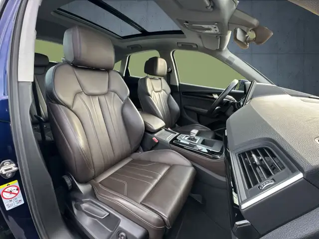 Audi Q5 view 14