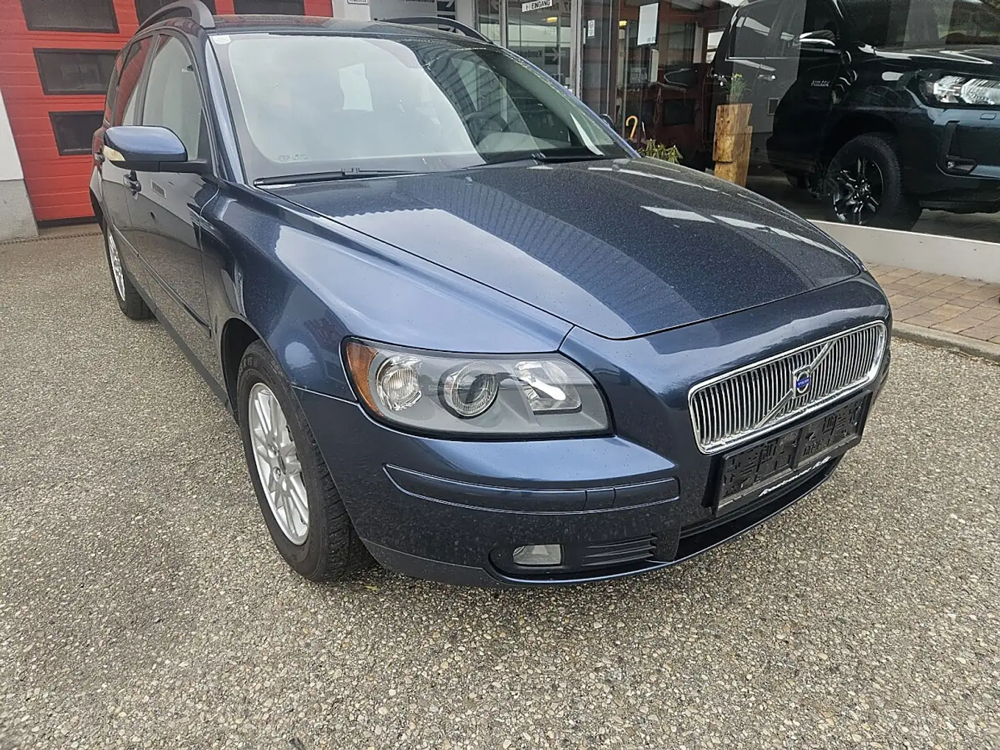 Volvo V50 1,6 D Momentum Blau - 2