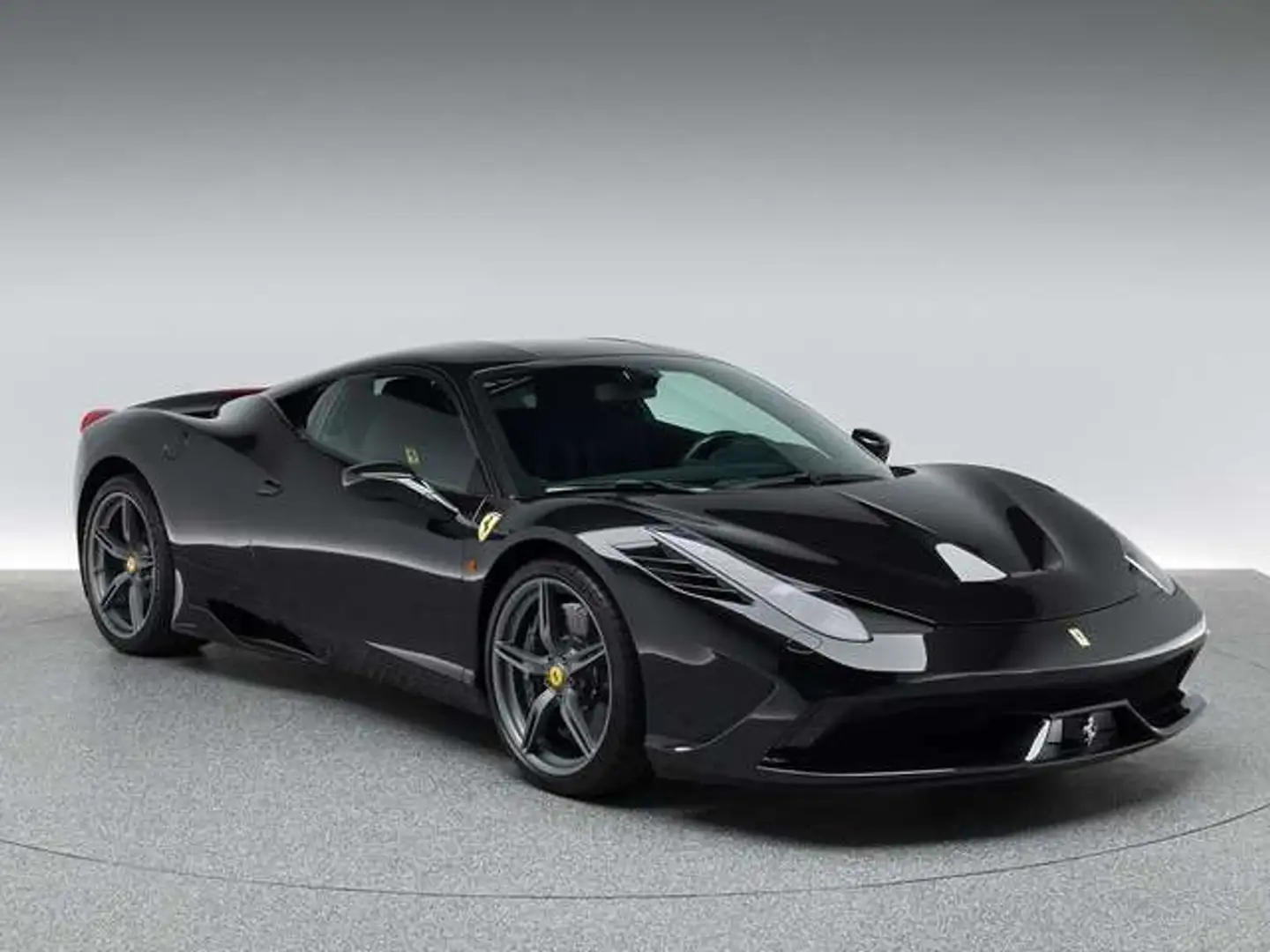 Ferrari 458 Speciale Schwarz - 2